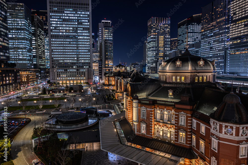 東京駅前丸の内夜景