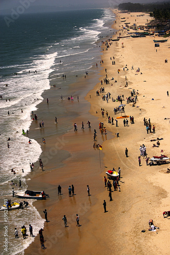 Фотография Sea beach with fun and frolic activity in Goa India