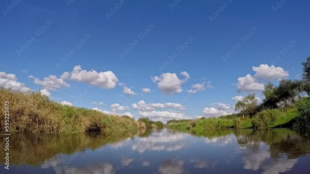 Kanutour auf der Treene bei Treia und Hollingstedt Kanutour auf der Treene bei Treia und Hollingstedt