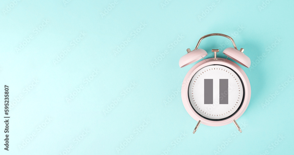 Alarm clock with pause sign, take a break, menopause concept, hormone replacement therapy - obrazy, fototapety, plakaty 