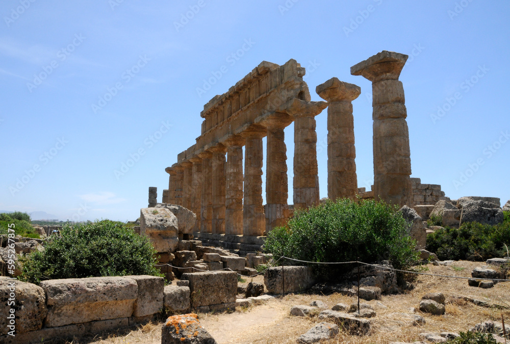 Ruine eines griechischen Tempels