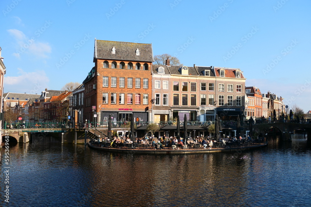 Kaffee Terrasse am Kanal, Leiden in Südholland