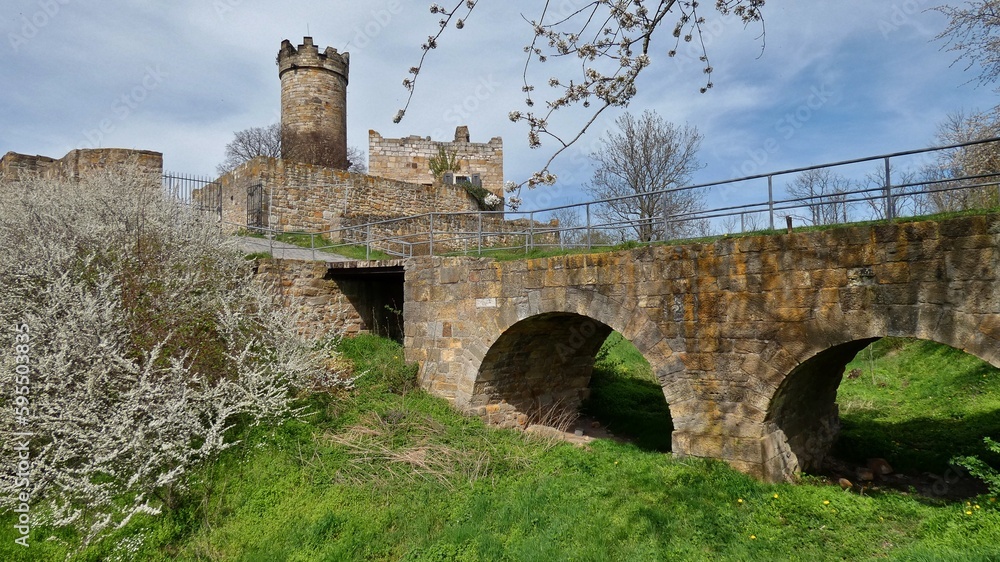 Brücke zur Burg