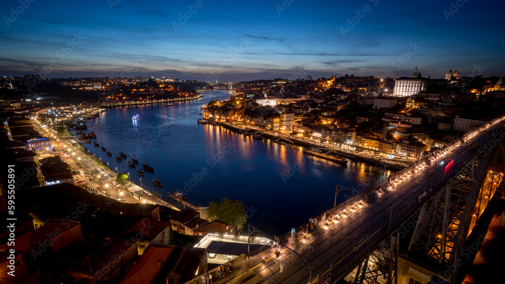 Naklejka premium Blue hour Sunset view of Porto and Duoro, Portugal. 