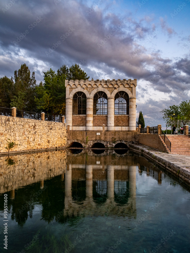 Fototapeta premium Atardecer en el embalse de Culla (Valencia-España)
