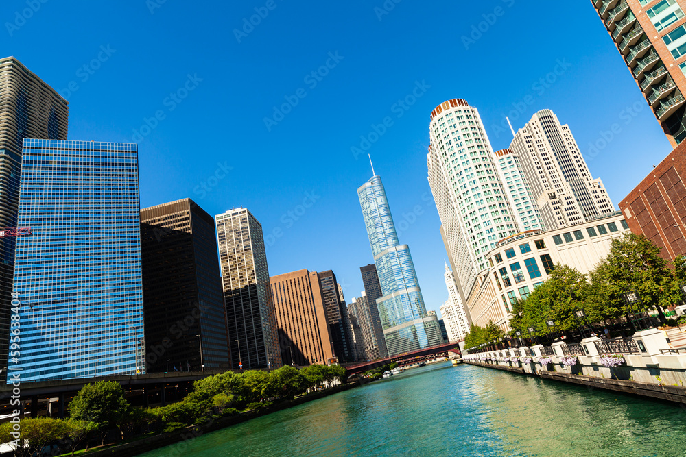 Naklejka premium Riverfront Downtown Chicago