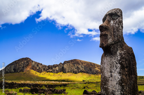Billede på lærred Rano Raraku & Moai from Rapa Nui / Eastern Island