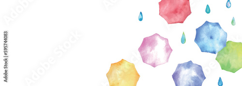 水彩画。水彩タッチの梅雨ベクターイラスト。雨の日の傘と雫背景。Watercolor painting. Rainy season vector illustration with watercolor touch. Rainy day umbrella and drops background.