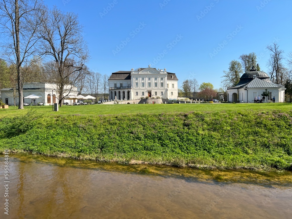 Kurozwęki, Pałac w Kurozwękach, Świętokrzyskie atrakcje, Świętokrzyskie Kurozwęki, Pałac w Polsce, Kurozwęki, architektura, budowa, dom, zamek, dwór, Kurozwęki, Pałac w Kurozwękach, Świętokrzyskie atrakcje, Świętokrzyskie Kurozwęki, Pałac w Polsce, Kurozwęki, architektura, budowa, dom, zamek, dwór,