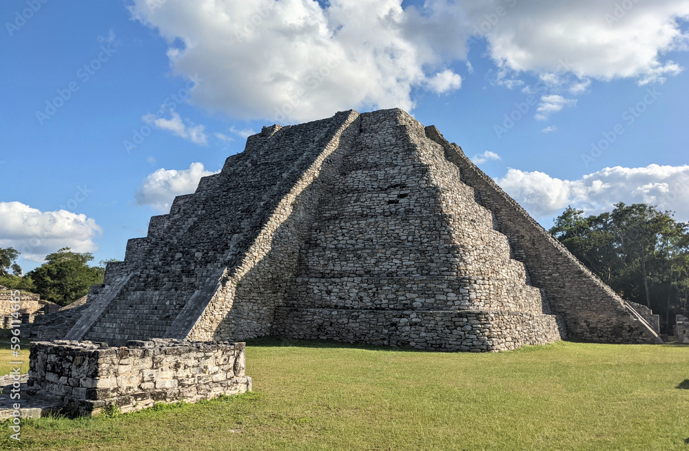 mayan ruins in yucatan mexico archaeology history culture
