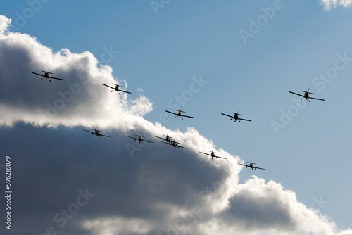 Formación de aviones, avionetas