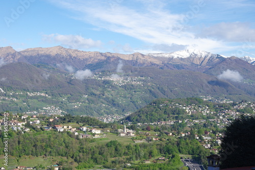 Lugano, panorama sulle alpi