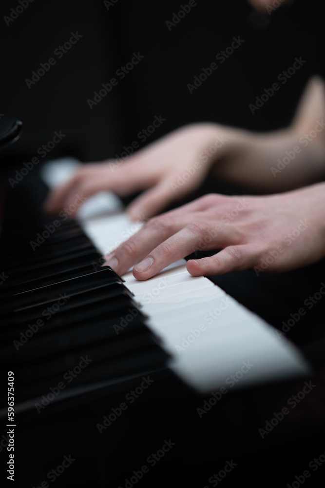 Fototapeta premium playing the piano