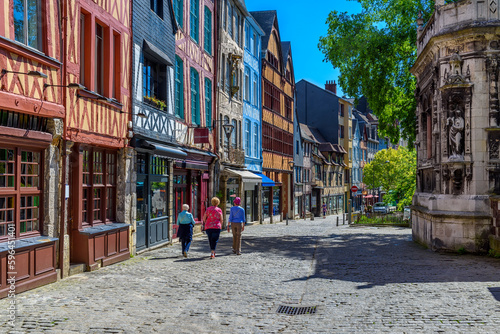 Fototapeta Naklejka Na Ścianę i Meble -  Street with timber framing houses in Rouen, Normandy, France. Architecture and landmarks of Rouen. Cozy cityscape of Rouen