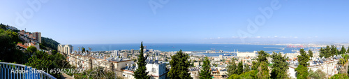 The cityscape of Haifa city and metropolitan area © Otávio Pires