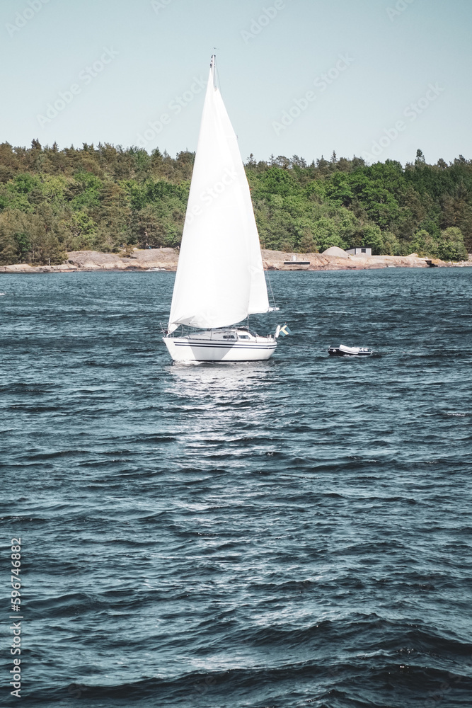 Obraz premium sailboat on the sea