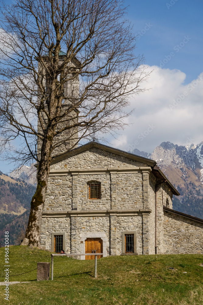 Obraz premium paesaggio montano