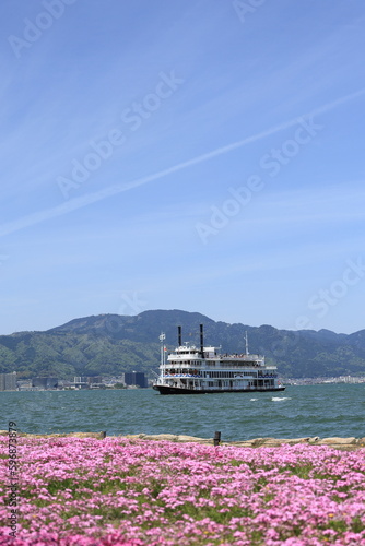 琵琶湖岸の春景色（Spring view of Lake Biwa shore）