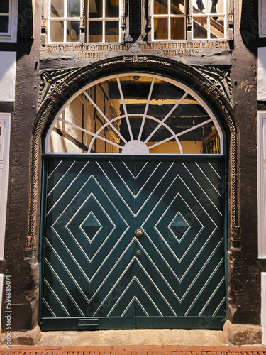 Old door in Osnabrück (ID: 596885071)