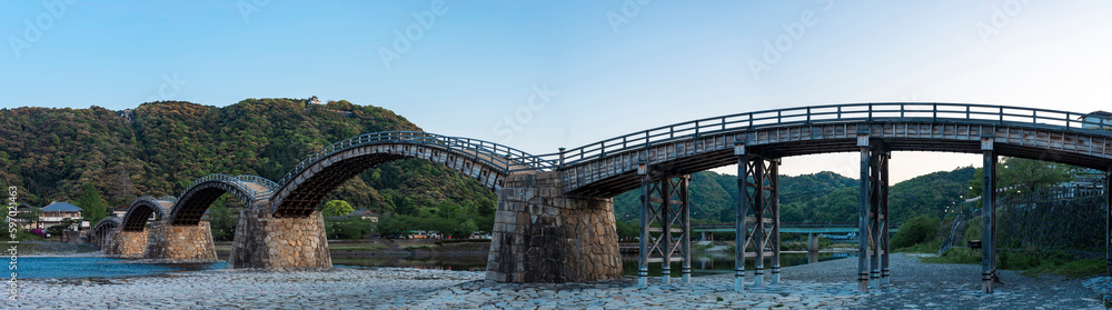 山口県岩国市にある錦帯橋のパノラマ風景