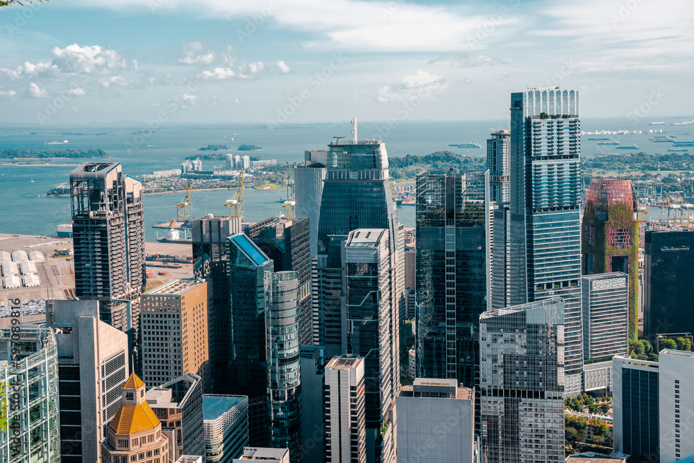 Fototapeta premium Aerial view of Singapore down town area in day time, travel and business destination,Building and landmark concept