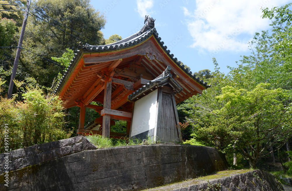 新緑の海住山寺　楼門　京都府木津川市加茂町