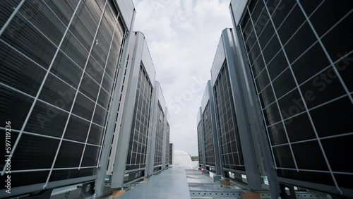 The air conditioning and ventilation system of a large industrial facility is located on the roof. It includes an air conditioner, smoke exhaust, and ventilation.