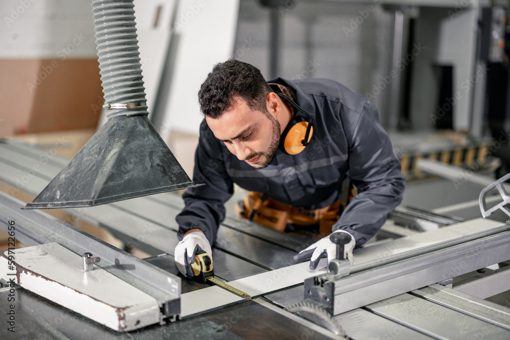 Wood turners measure and calculate the right size of workpiece