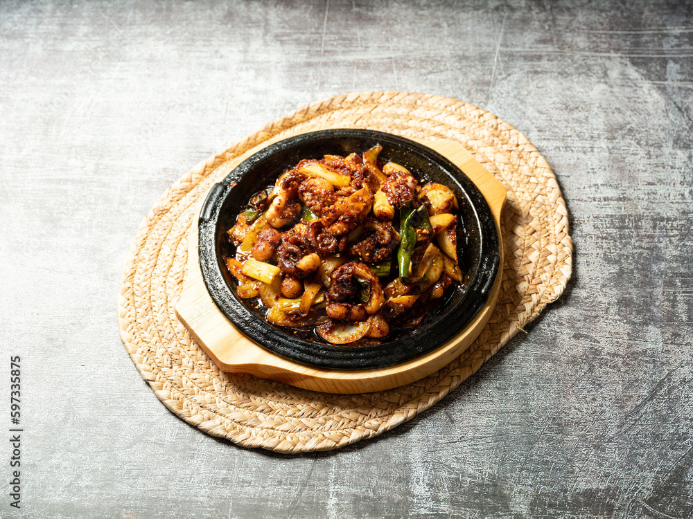 Fototapeta premium Stir fried spicy vegetable octopus