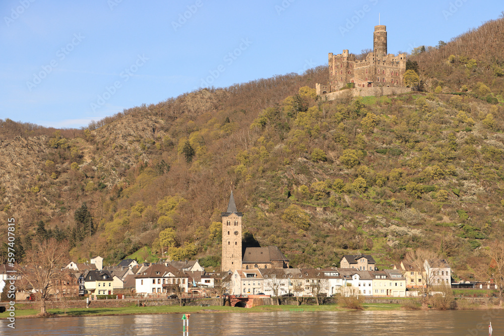 Romantisches Mittelrheintal; Burg Maus über St. Goarshausen-Wellmich Romantisches Mittelrheintal; Burg Maus über St. Goarshausen-Wellmich