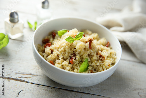 Couscous with sun dried tomatoes