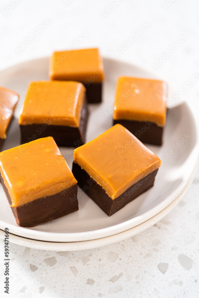 Caramel fudge