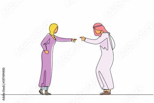 Continuous one line drawing angry aggressive Arabian couple man husband woman wife yelling and quarrelling together. Furious dispute discussion or disagreement. Single line draw design vector graphic
