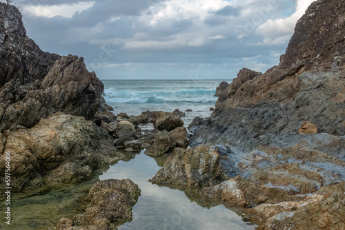 Fototapeta Naklejka Na Ścianę i Meble -  The stunning rugged coast of Byron Bay, in the far-northeastern corner of the state of New South Wales, Australia