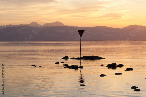 Abendstimmung am winterlichen Bodensee photo