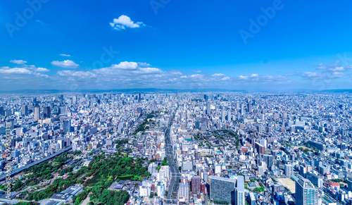 大阪風景　青空と地平線