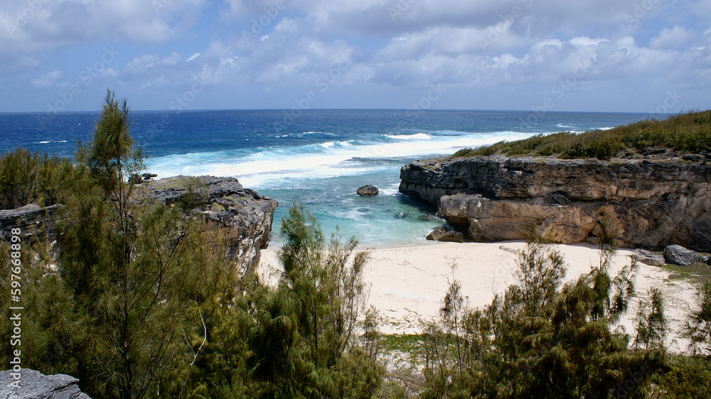 Paysage de l'île Rodrigues (Archipel des Mascareignes) dans l'océan Indien, surnommée « la Cendrillon des Mascareignes »