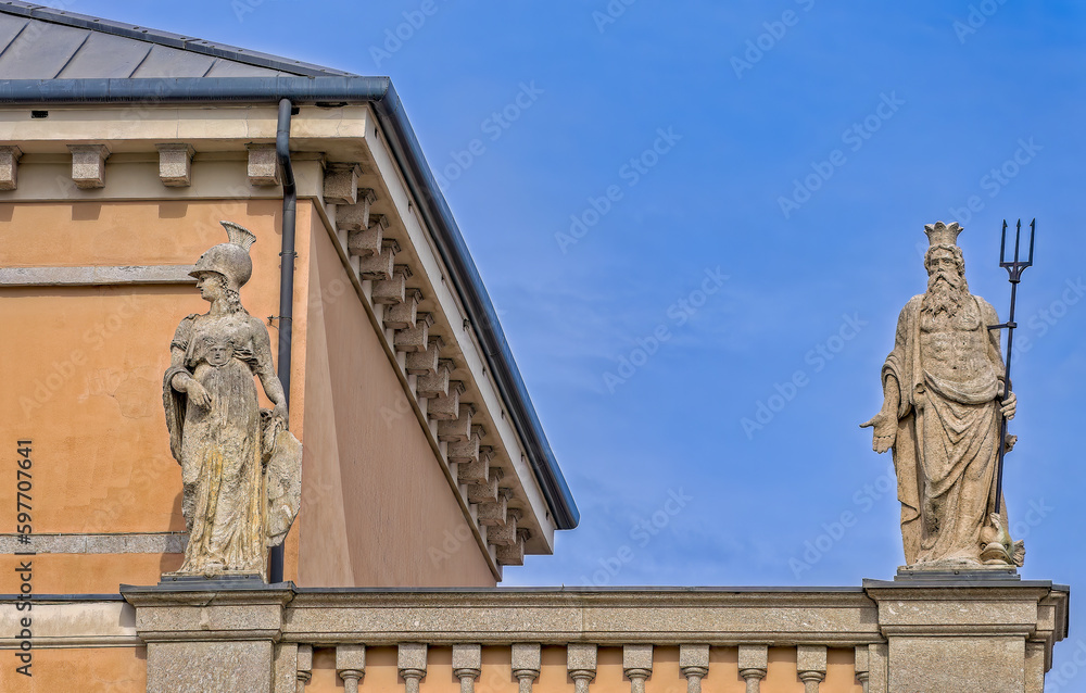 statues on top of the building trieste