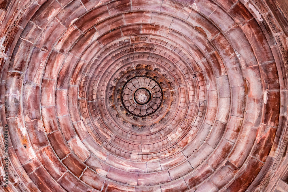 Fototapeta premium temple unique inside dome architecture at day