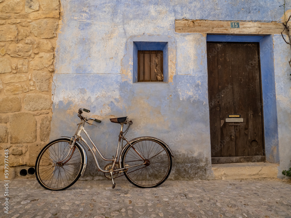 Abandoned bicycle in the streets of Valderrobles (Aragon-Spain)