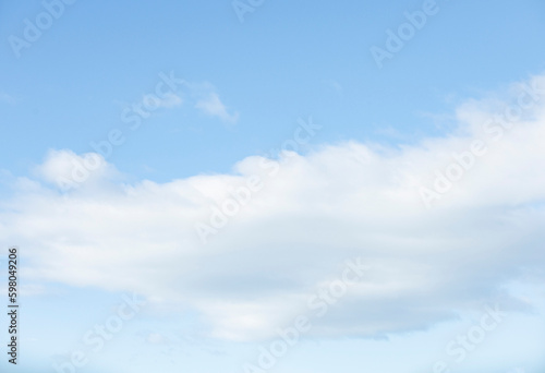 Fototapeta Naklejka Na Ścianę i Meble -  spring blue sky