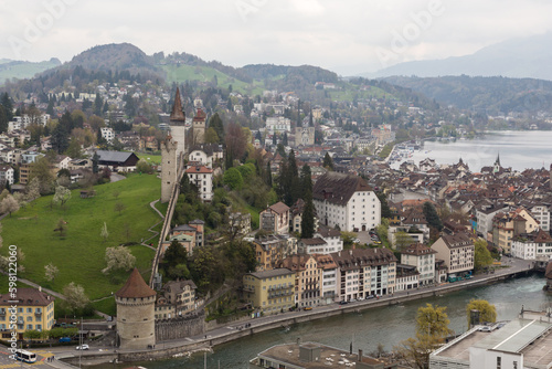 Fototapeta Naklejka Na Ścianę i Meble -  Panorama sur Lucerne