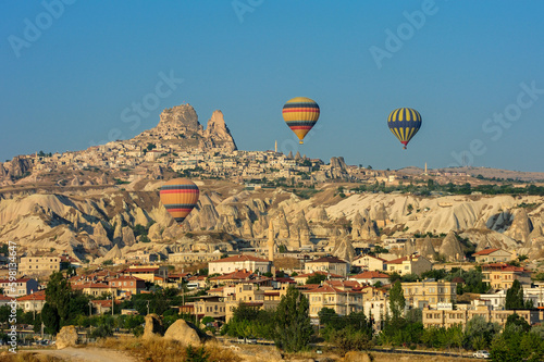Obraz na płótnie Cappadocia in Turkey with extraordinary hot air balloons in the sky w salonie