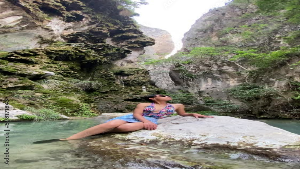 Visitando la Gloria, una hermosa gruta en el estado de Hidalgo. Visitando la Gloria, una hermosa gruta en el estado de Hidalgo.