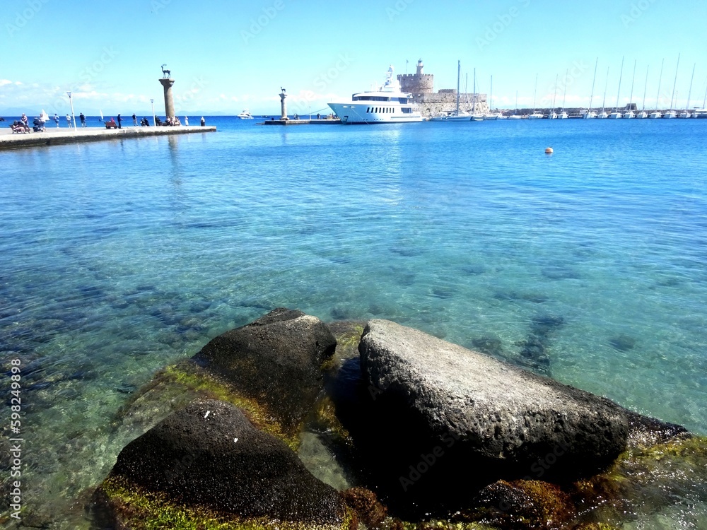 Fotografie Der Leuchtturm Agios Nikolaos am Mandrakihafen der Stadt Rhodos