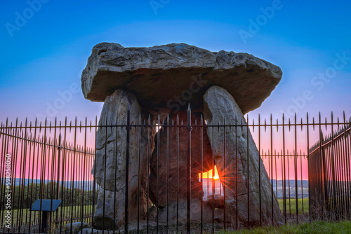 Obraz na płótnie Kit's Coty House megalith monument in Kent, England at sunset. Built between 4500 and 3800 BC. w salonie