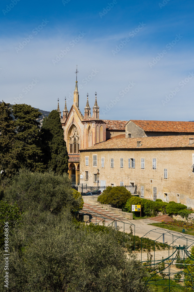 Façade du Monastère de Cimiez à Nice depuis les Jardins