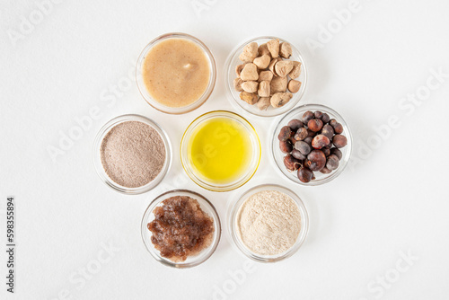 Different constituents of the baobab tree, fruit, seed and leaves used for food and cosmetics in powder and oil form