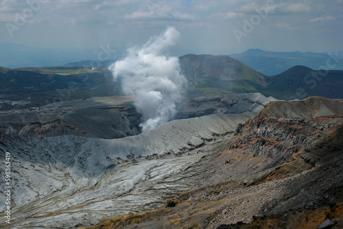 Mount Nakadake is one of the five peaks that make up Mount Aso, the largest volcano in Japan. © Oscar Espinosa