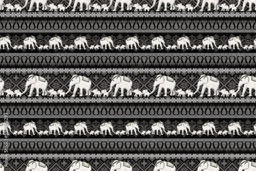 Canvas Print Ethnic Thai elephants family traditional seamless pattern